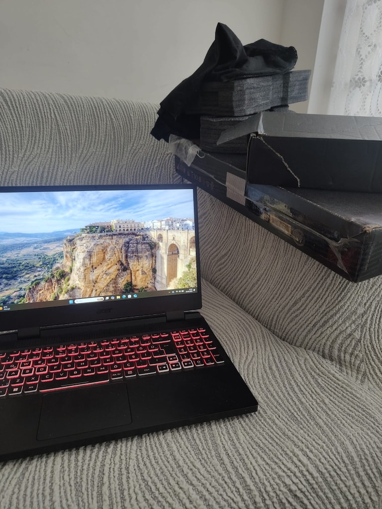 ACER NİTRO 5 - GAMING OYUNCU LAPTOP - İ5 12.NESİL - RTX 4050 140WATT - 2