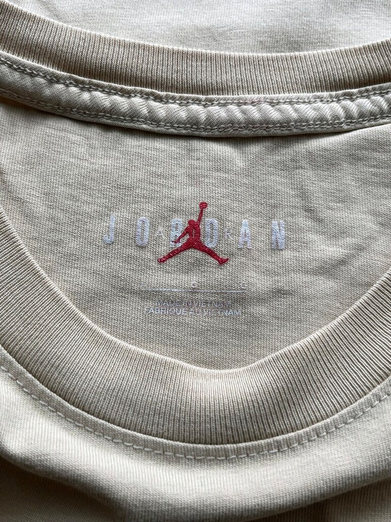Jordan Holiday Essential Tişört - 6