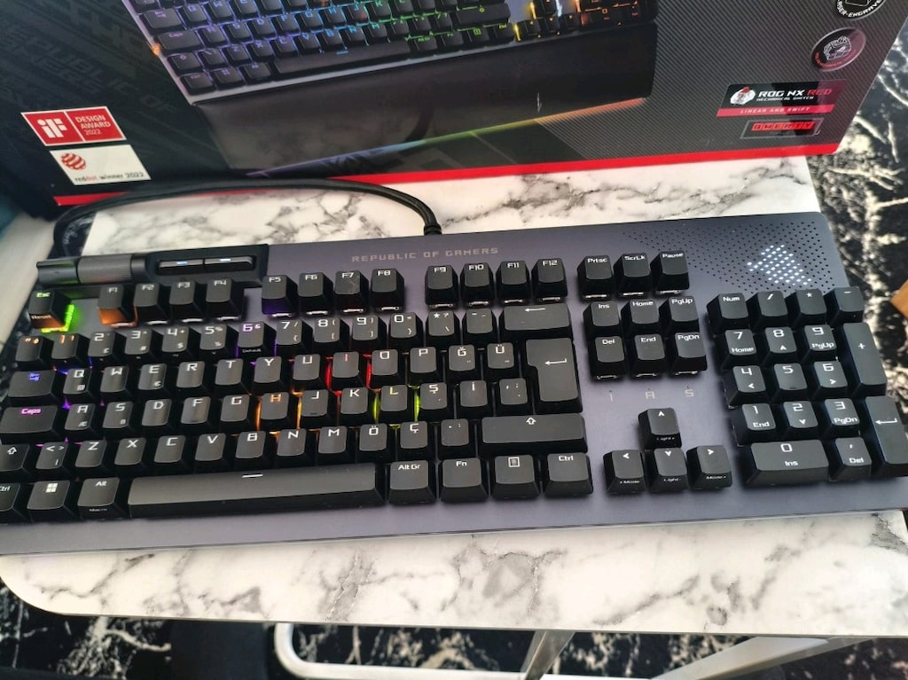 asus rog strix Flare 2 animate klavye - 9