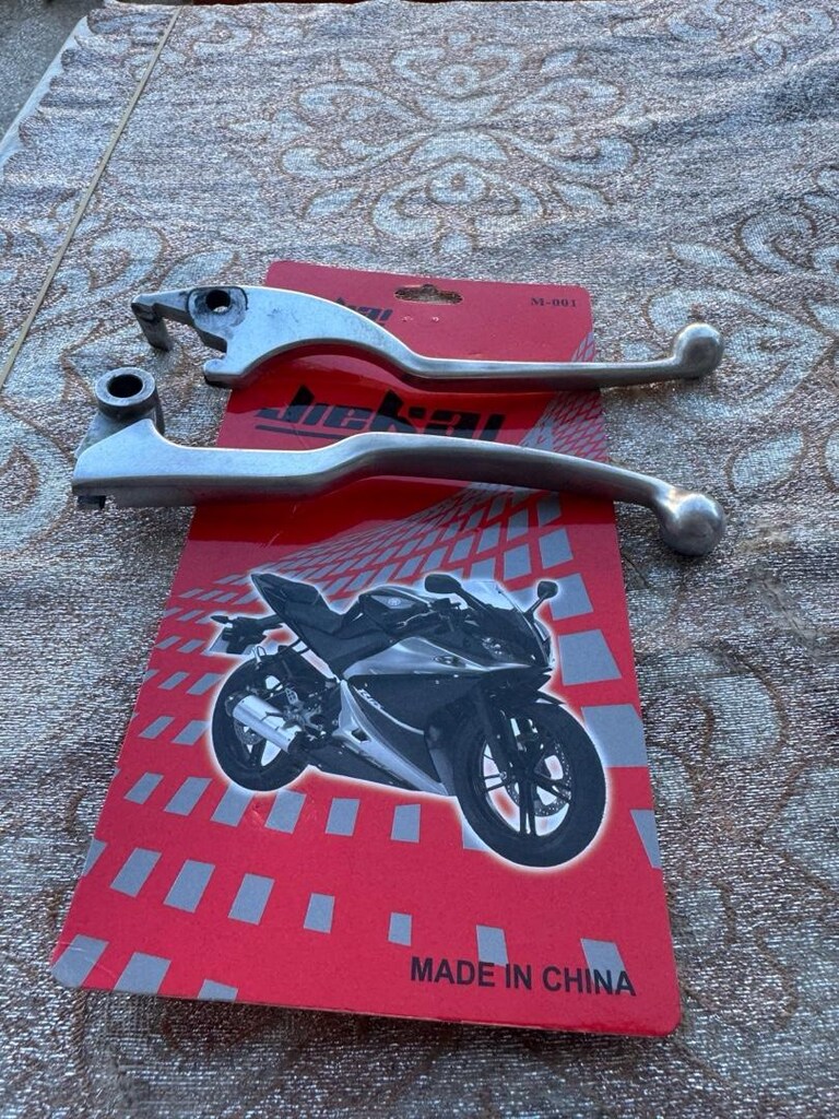YAMAHA R-25 ORJİNAL MANET TAKIMI SETİ 2 Lİ. TERTEMİZ HASARSIZ. - 4