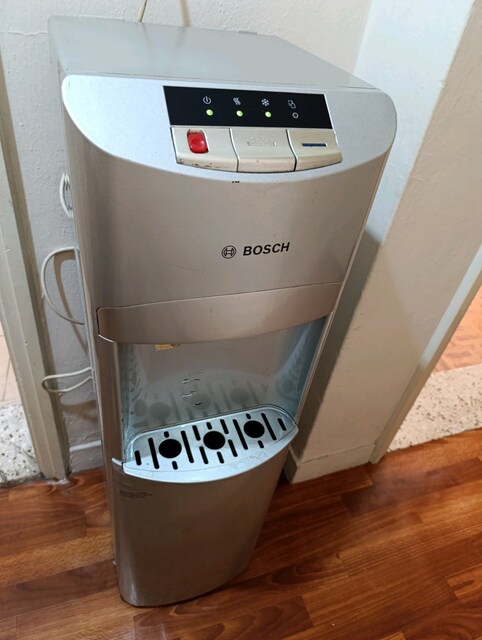 BOSCH MARKA GİZLİ DAMACANA SICAK SOĞUK ILIK SU SEBİLİ