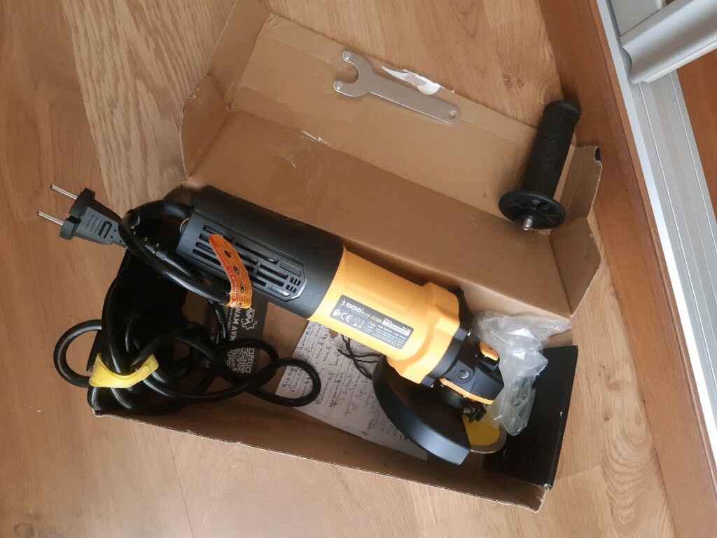 SGS5111 Avuç Taşlama Makinası 115 mm 750 watt devir ayarlı-sıfır ürün - 3