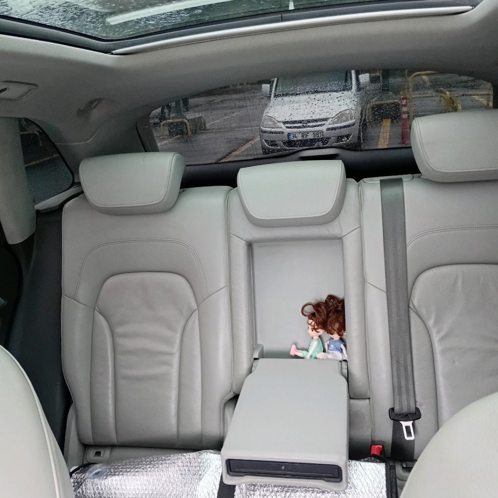 Beyaz Audi SUV - 13
