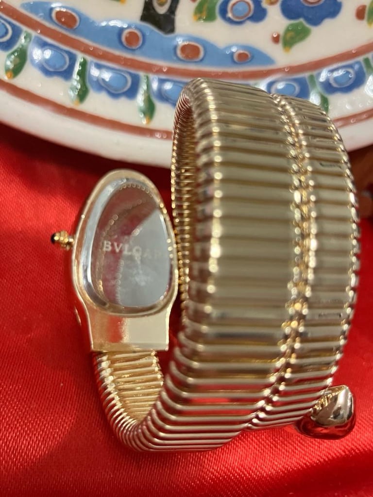 Bvlgari Yeşil Kadranlı Altın Tonlu yılan kordon kadın saat - 9