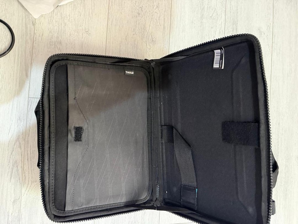 Siyah Thule Laptop Çantası - 5