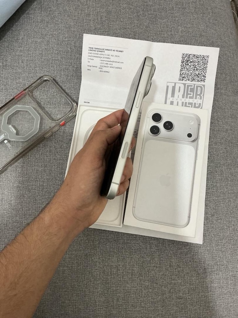TERTEMİZ İPHONE 17 PRO MAX 256GB PİL100 2028 GARANTİLİ HATASIZZZ - 4