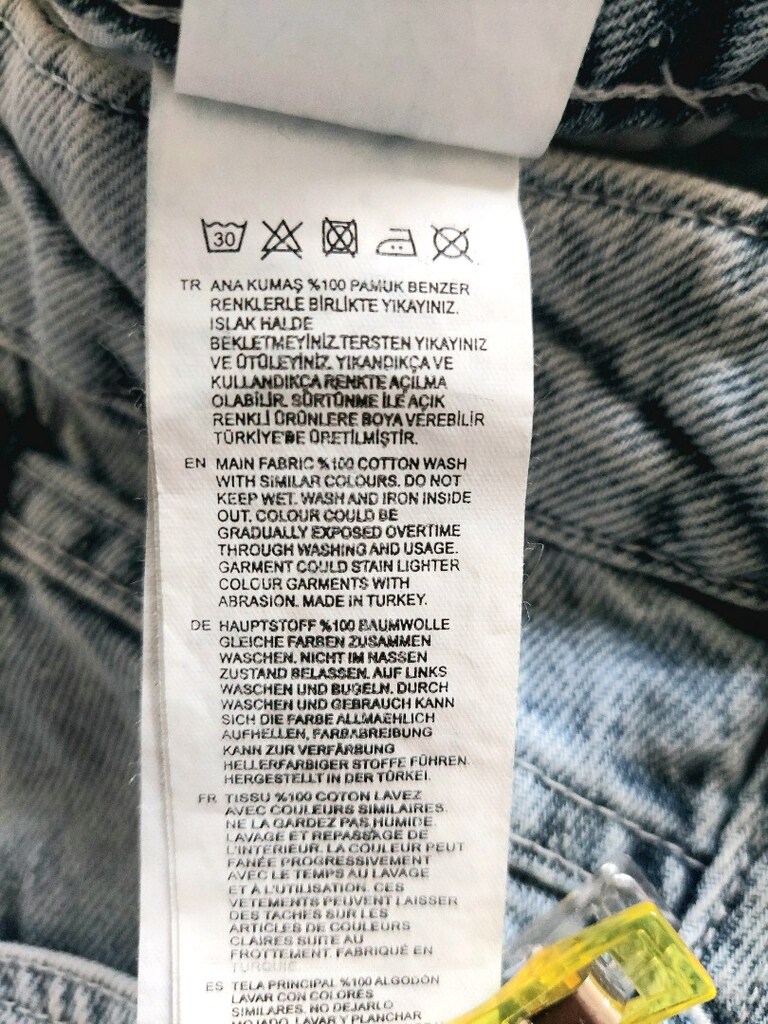 Trendyol Milla Püsküllü yüksek bel Jean mini şort - 9