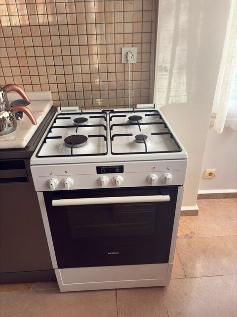 4 göz ocaklı Siemens fırın