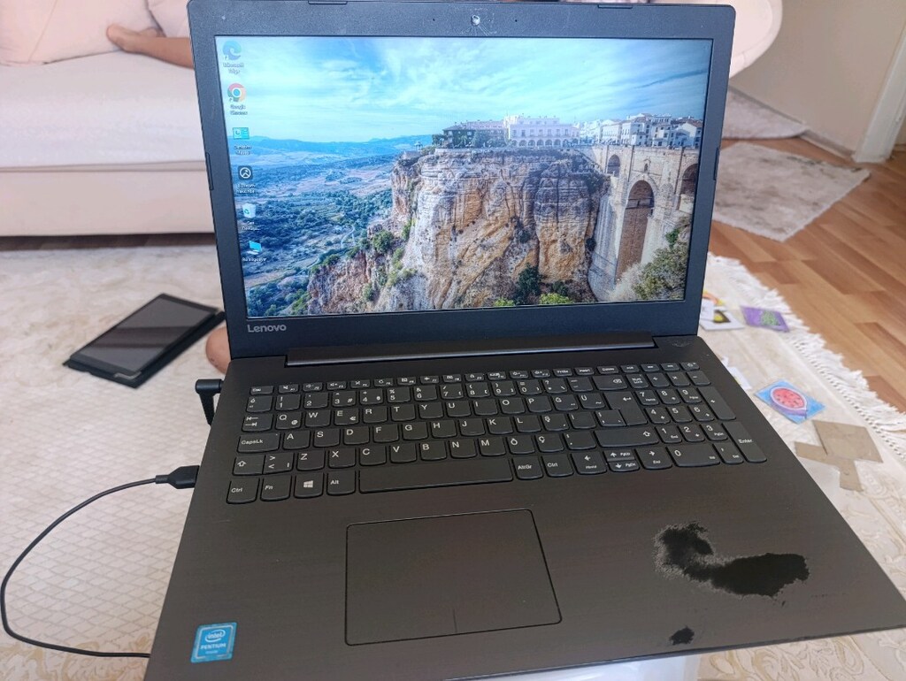 Lenovo laptop - 2