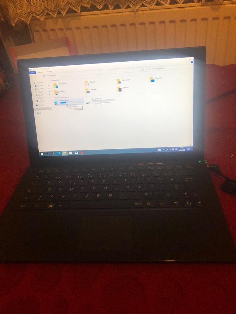 Sony İ7 İşlemcili M2 SSDLİ Laptop - 3