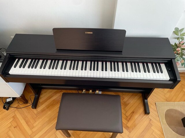 YAMAHA YDP-105R DİJİTAL PİYANO