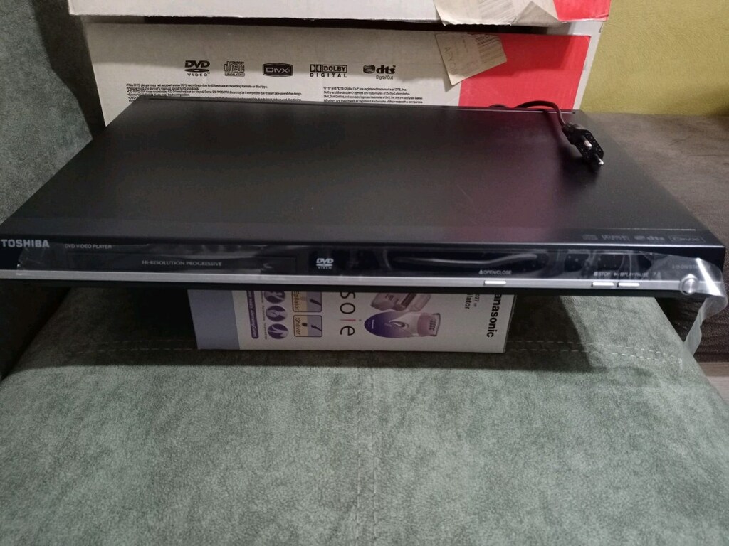 Toshiba DVD oynatıcı sıfır ürün kutusunda çalışır durumda - 2