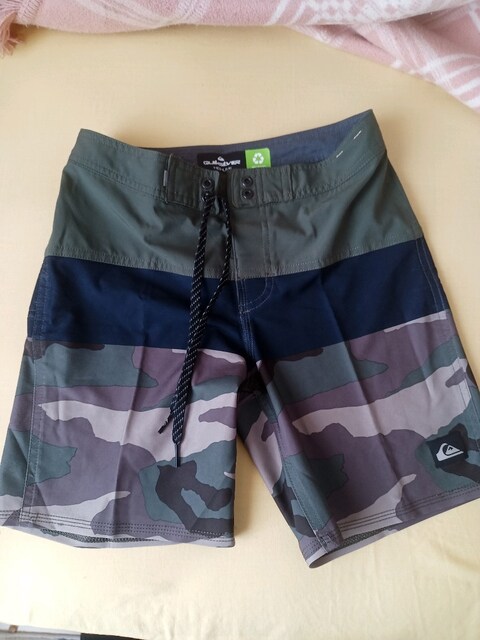 Quiksilver 9-10 yaş