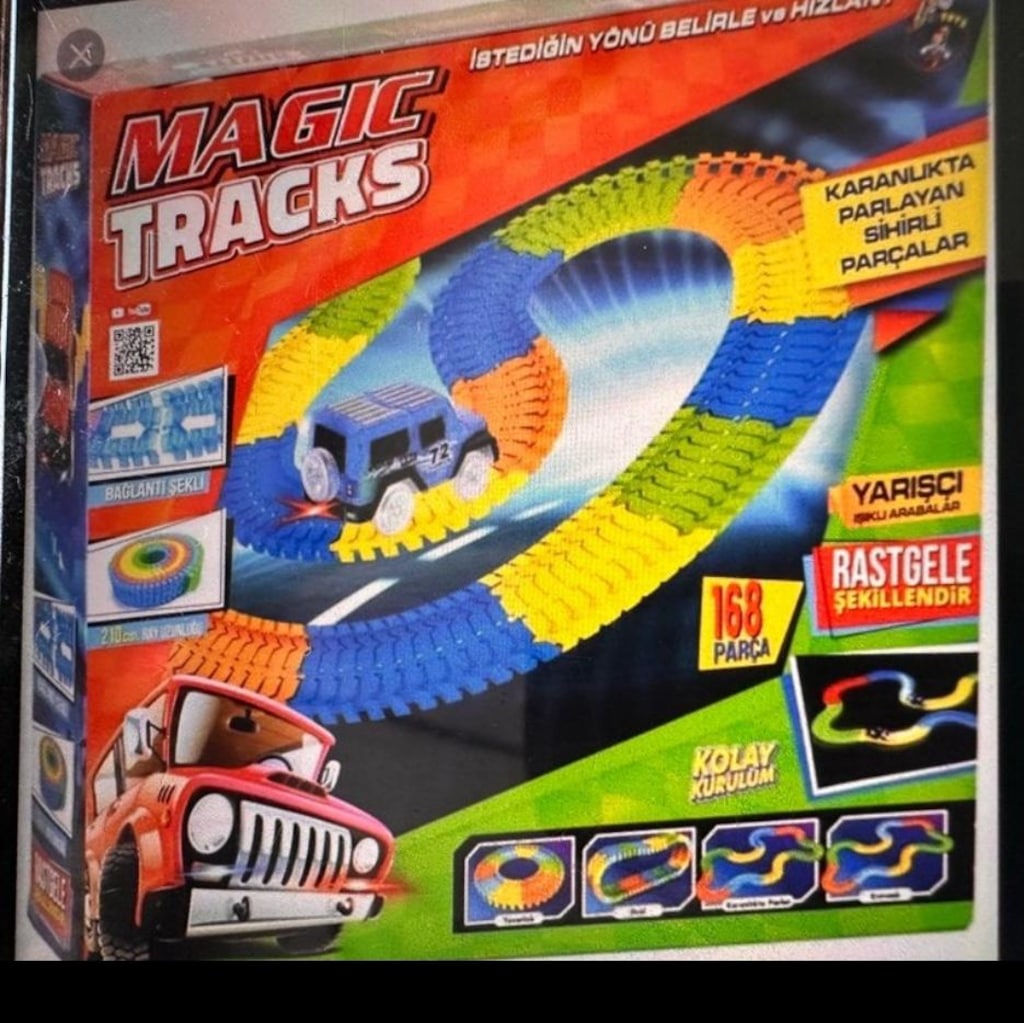 Magic tracks Renkli Bağlantılı Yol Seti +Mini pilli Araç - 5