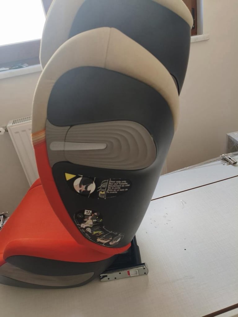 Az kullanılmış Cybex solution s i-fix araba koltuğu - 3
