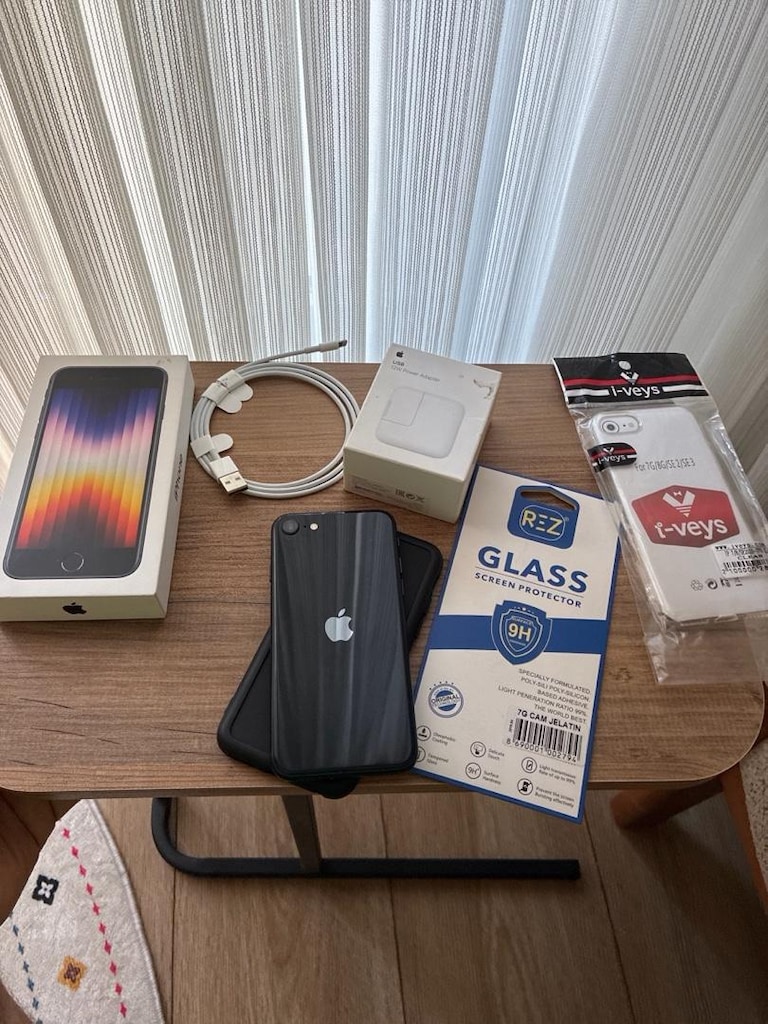 iPhone se 3 128 gb - 2