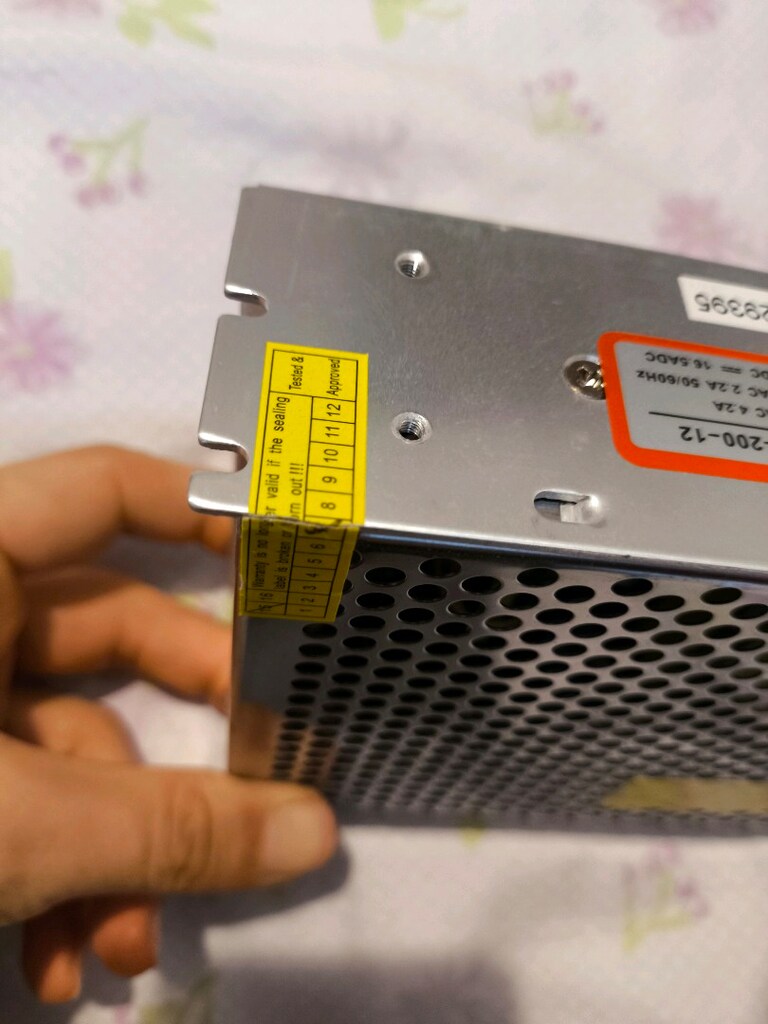 güç kaynağı (SMPS) olan Mervesan MS-200-12 - 5