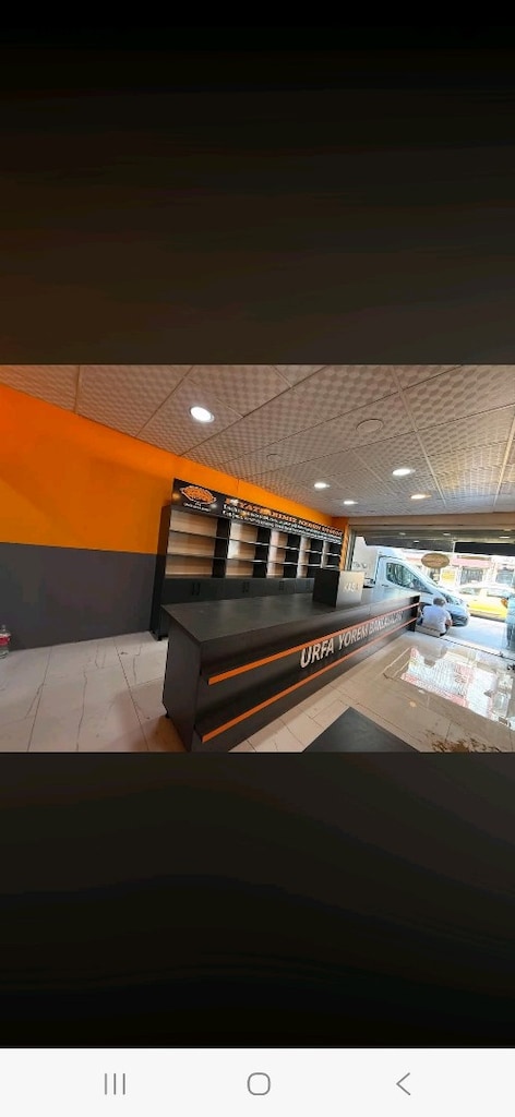 "Komple Baklava Teşhir Reyonu, Kasa Bankosu Satılık-Temiz kullanılmış - 3