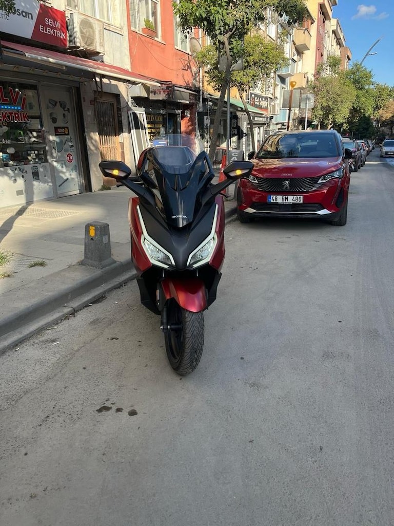 HONDA FORZA 250 - 2025 MODEL - 3