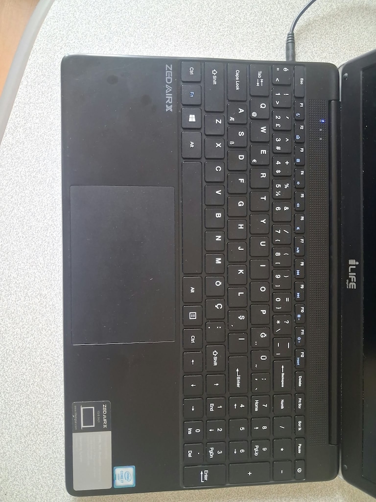 i7 İşlemci - 8GB RAM - 120GB SSD / iLIFE ZED AIR CX7 Laptop - 2