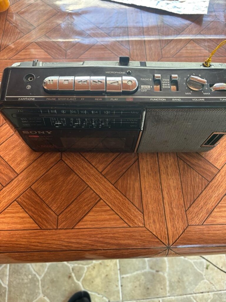 sony cfm-140S kasetçalar 4 bant radyo - 2