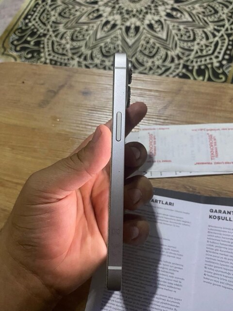 iPhone 13 tr