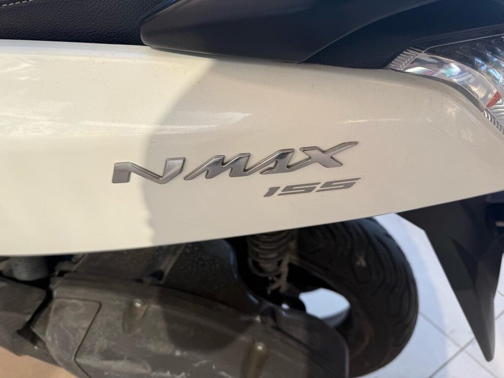 Yamaha nmax 155 - 4