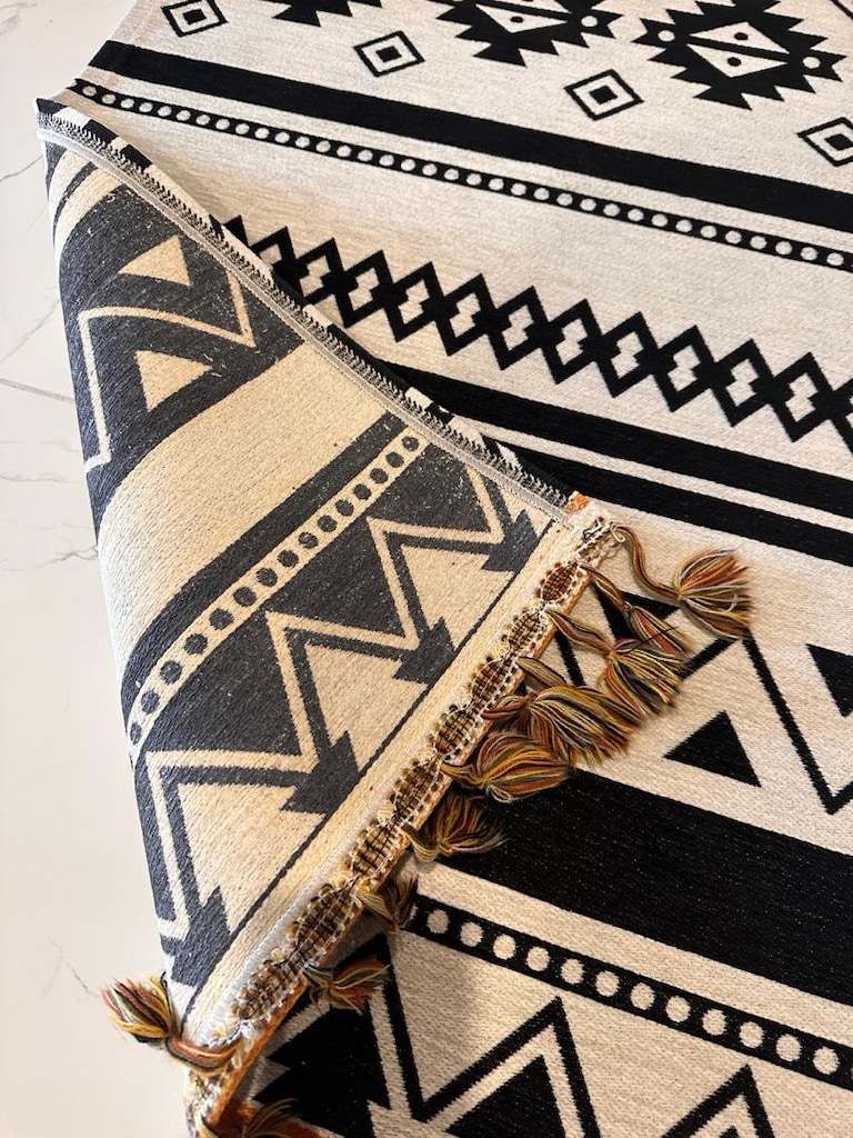 Etnik Desenli Kilim - 4