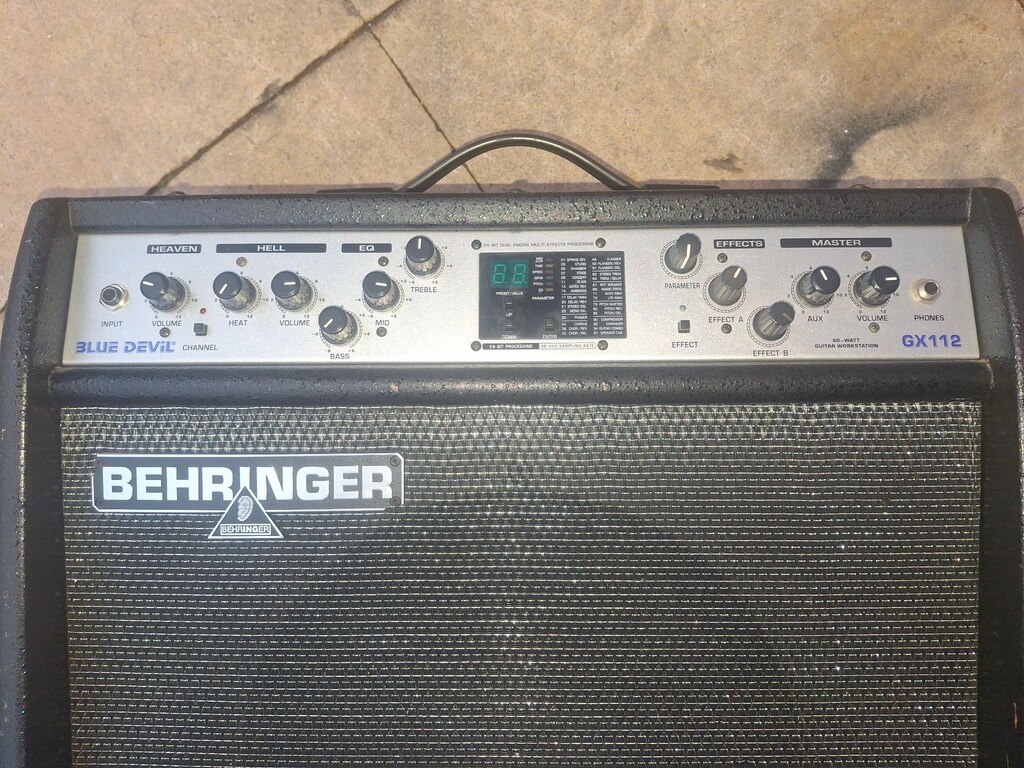 Behringer Blue Devil GX112 60 W Amfi - 20000 TL - 5