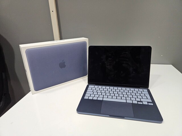 MACBOOK NEO + 512 GB SSD+ GARANTİLİ PİL DEVRİ 10
