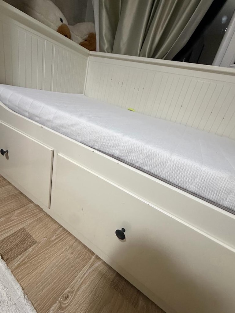 ikea divan- hemnes /afjall - 2