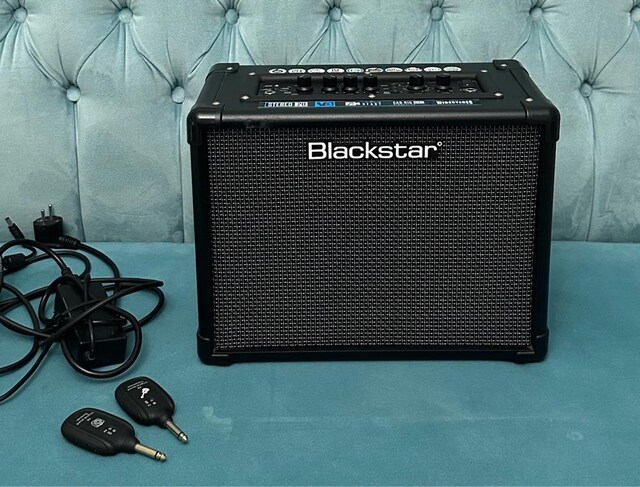 BLACKSTAR ID:CORE STEREO 20 V3 Amfi ve A8 jak kablosuz alıcı verici