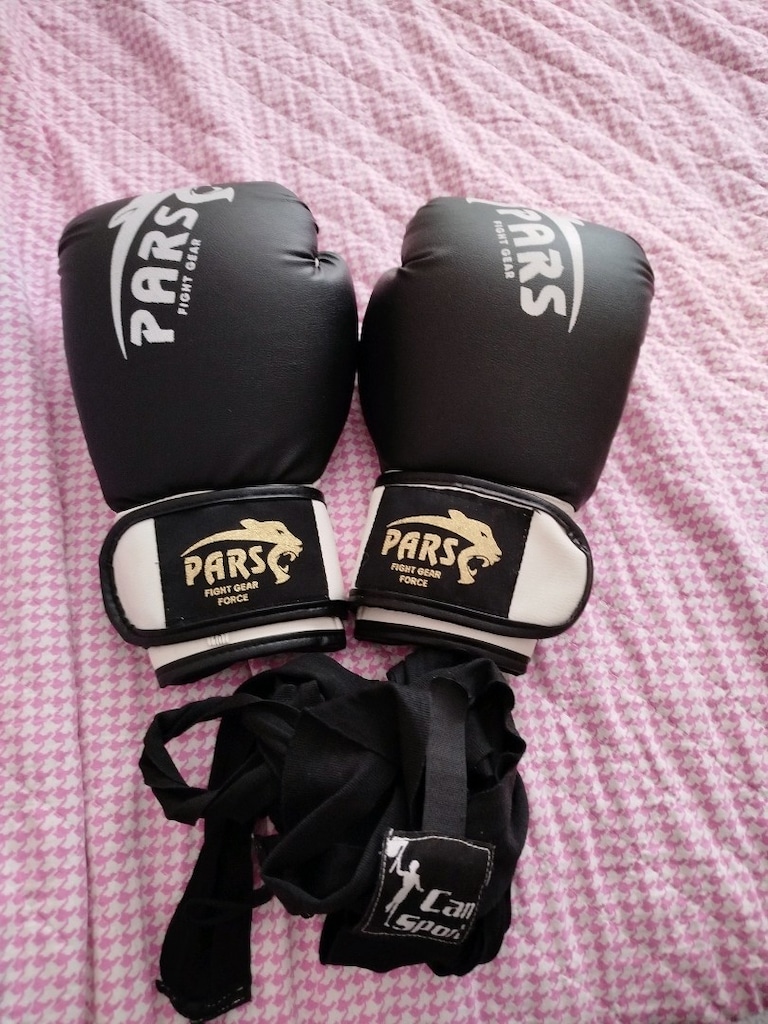 boxs eldiveni