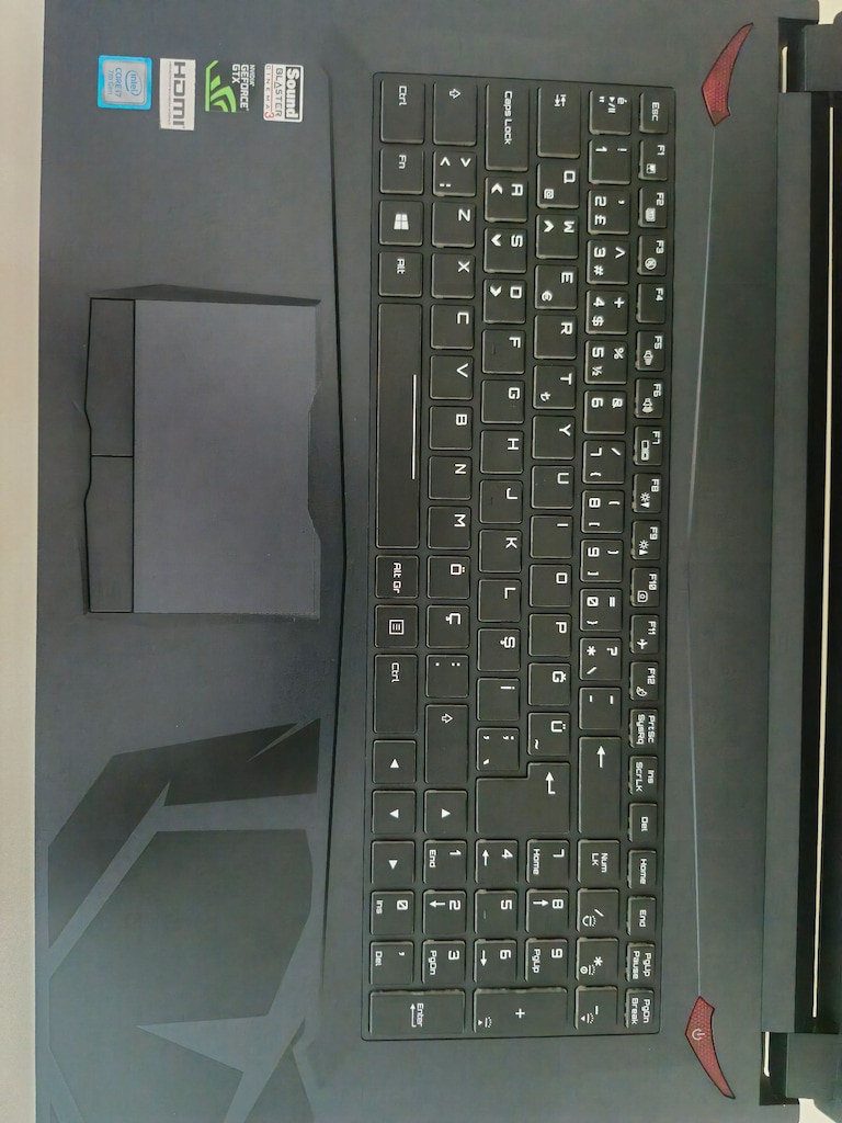 Monster Tulpar T7 V13.1.1 17.3" / i7-7700HQ / GTX 1060 6GB / 16G - 6
