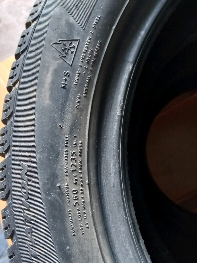 185/60R15 PRELLI marka ihtiyaç fazlası,temiz 4 adet kışlık lastik. - 5