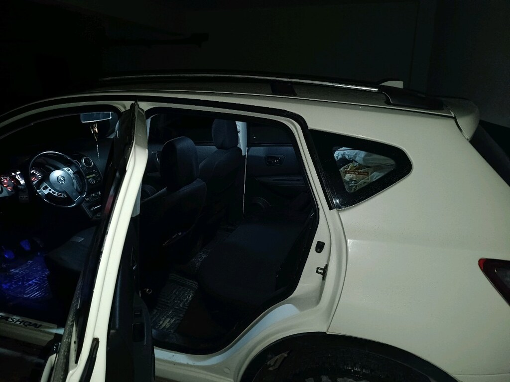 2011 model Nissan Qashqai - 17