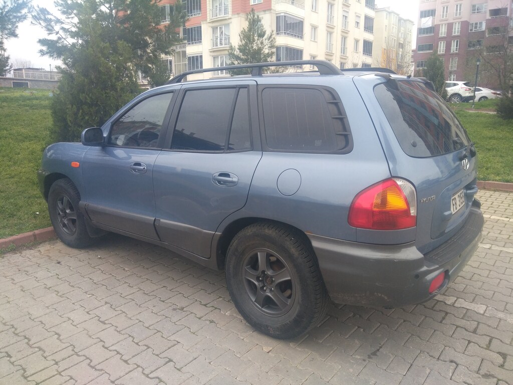 Hyundai SANTA