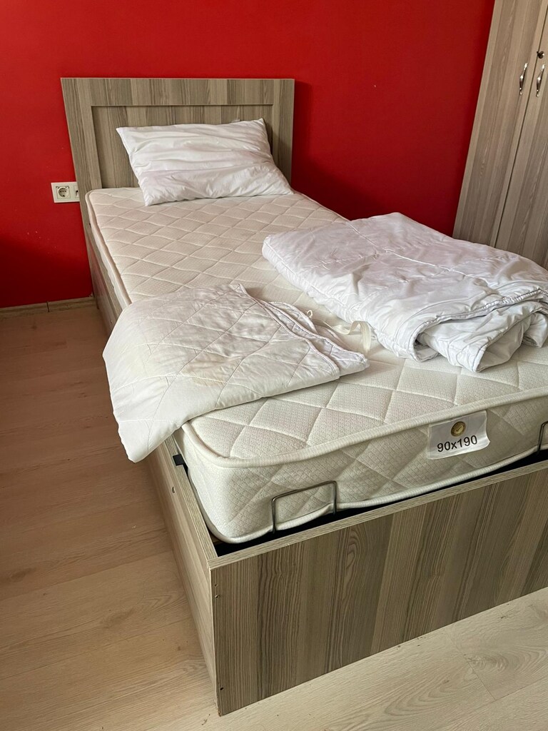 YATAK, BAZA, BAŞLIK, TV, BUZDOLABI, GARDIROP, ÇALIŞMA MASASI - 14