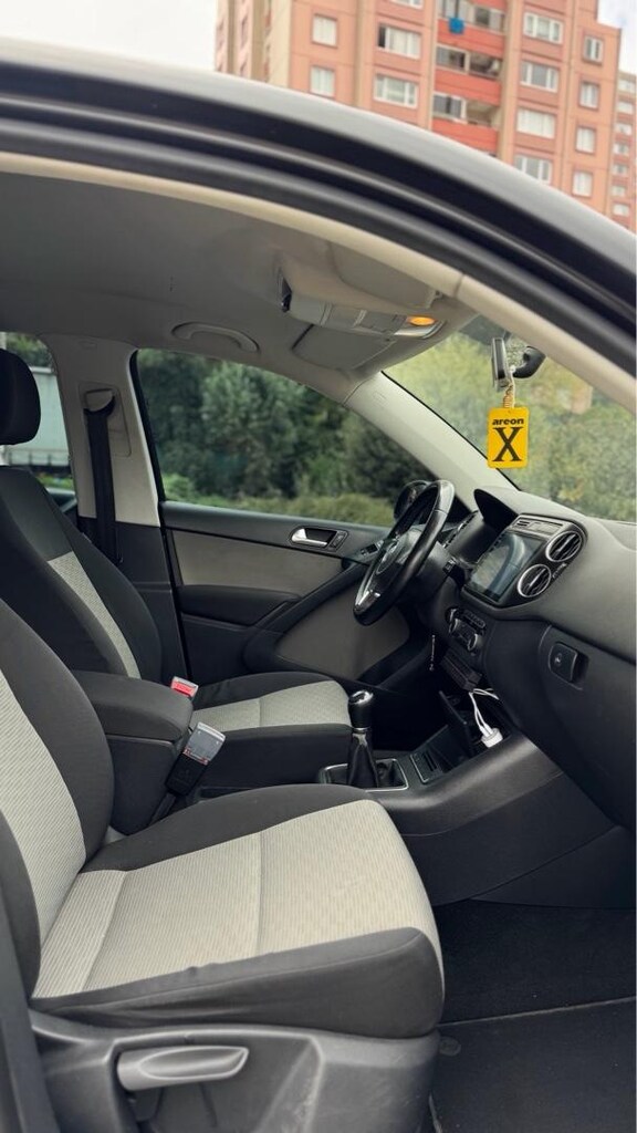 2012 model wosvagen Tiguan - 33
