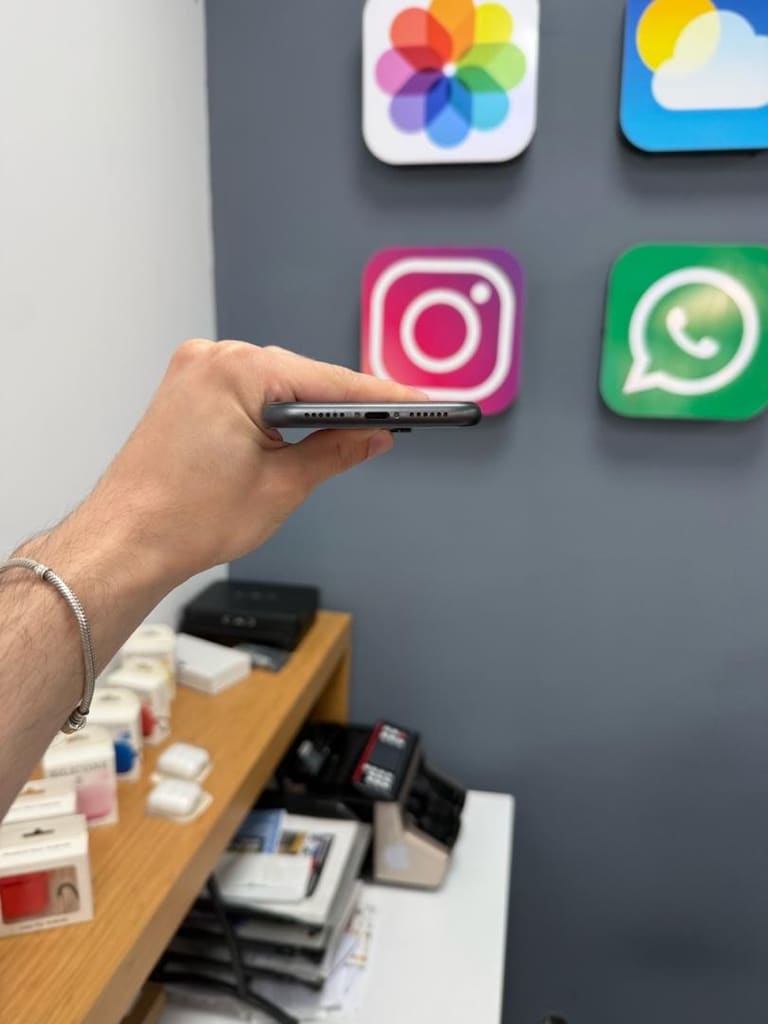 İphone 11 128 Gb Siyah Tertemiz - 5