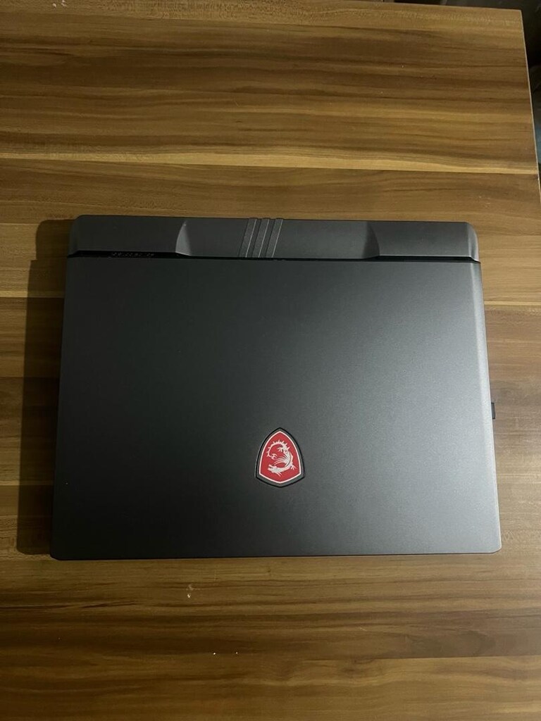 MSI RTX4080 gp-68hx Laptop - 2