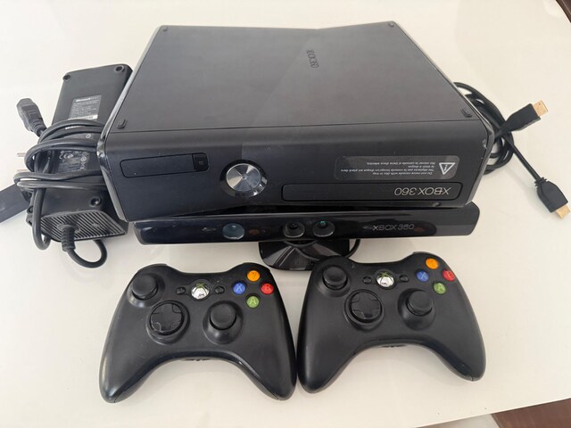 Sorunsuz, Sıfırlanmış Anakartlı 1 TB Xbox 360 Slim, JTAG , 2 Kol,