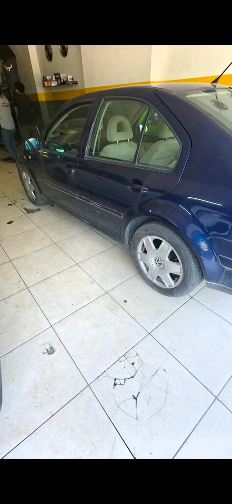 197.000 KM DE TERTEMİZ 2000 MODEL BORA - 6