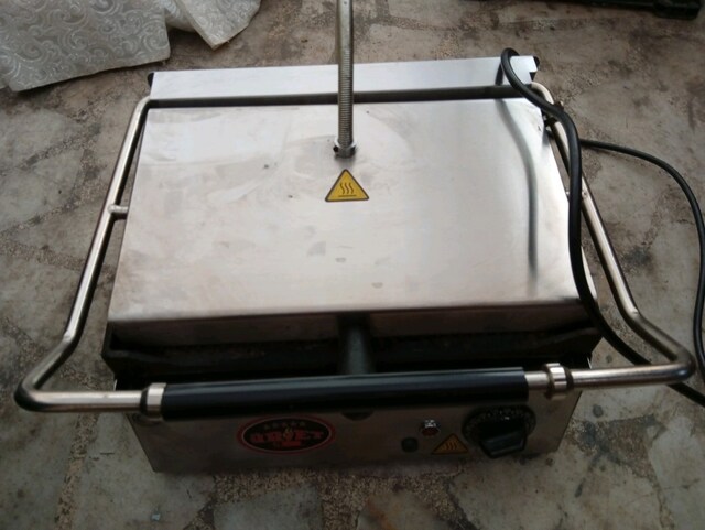 Sanayi tipi Tost Makinesi
