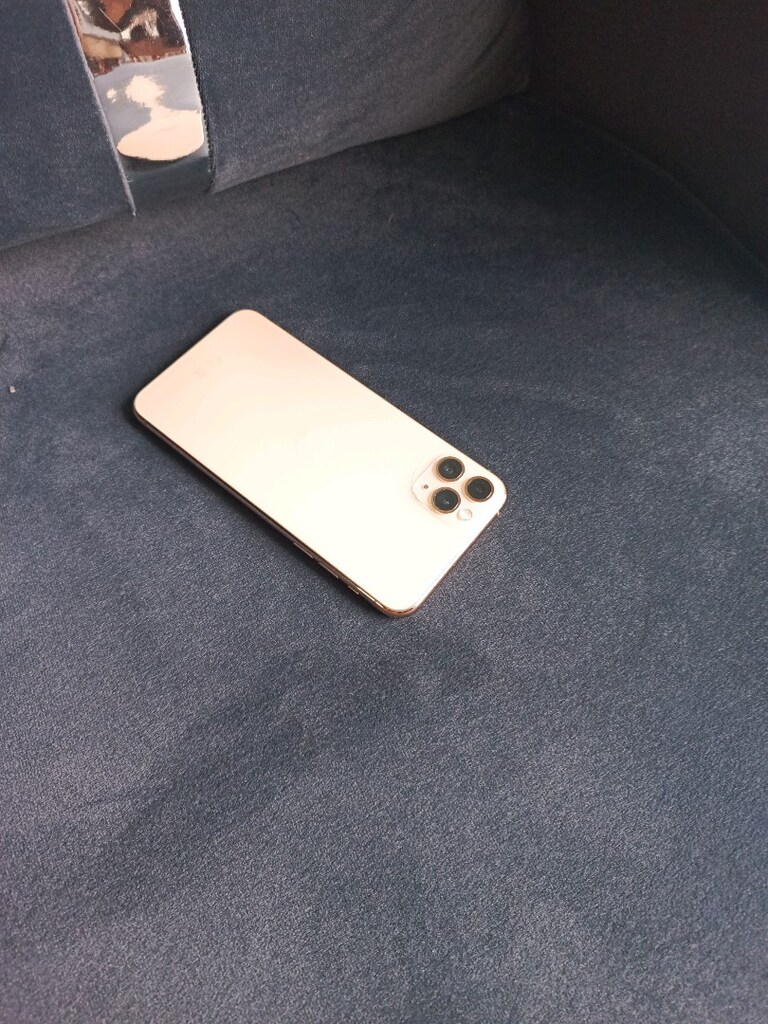 ipone 11 pro max - 2