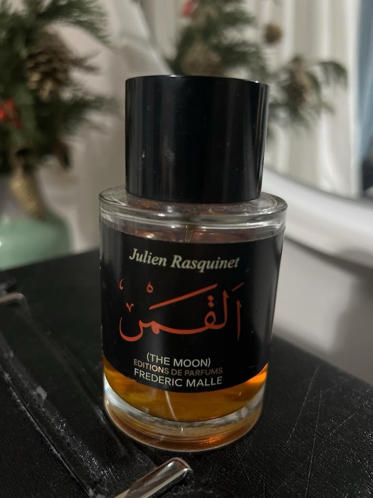 Editions de Parfums Frédéric Malle'e ait The Moon (Arapça yazılışıyla - 2