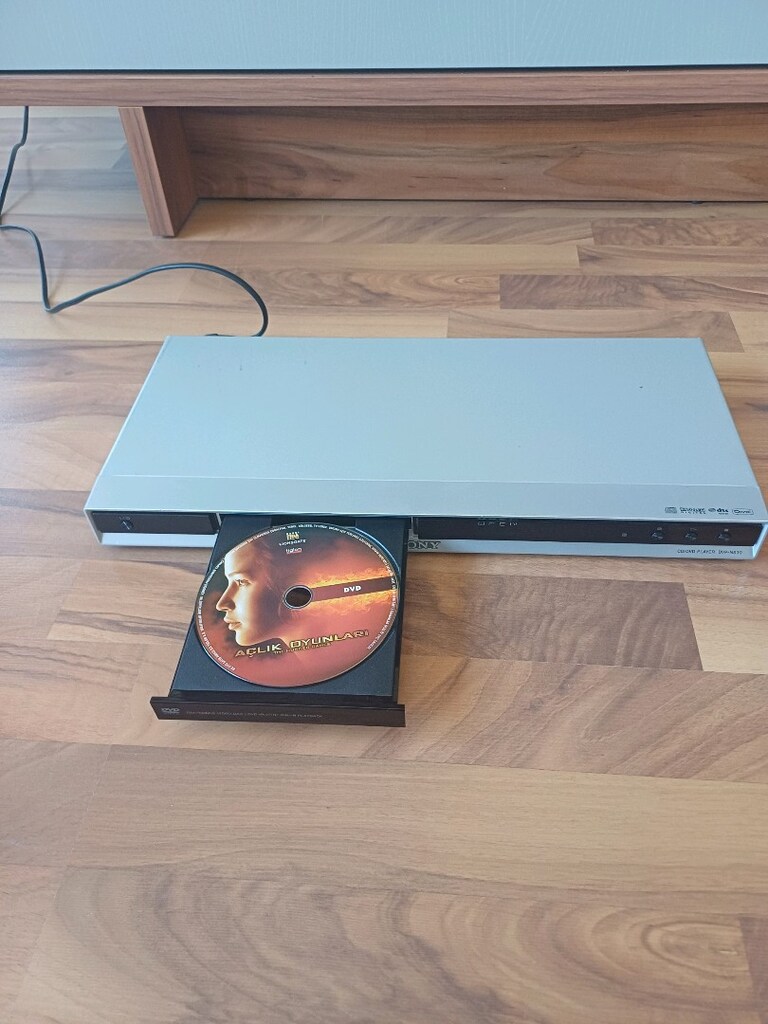 Sony Cd/DVD oynatıcı - 7