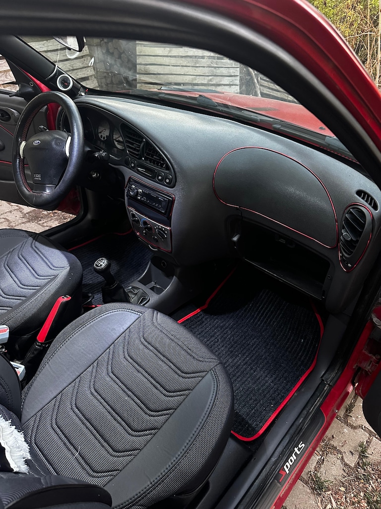 Bakımlı Ford Fiesta 2000 Model - 10