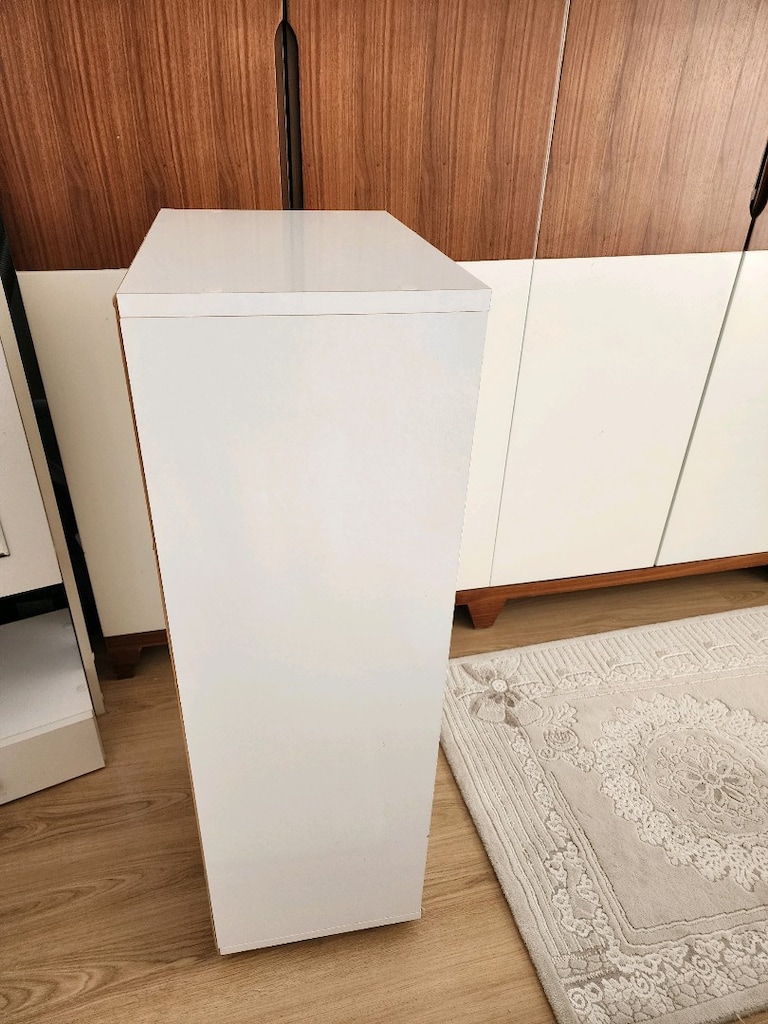 6 Katlı (4 Çekmeceli+2 Raflı) Dolap - 3