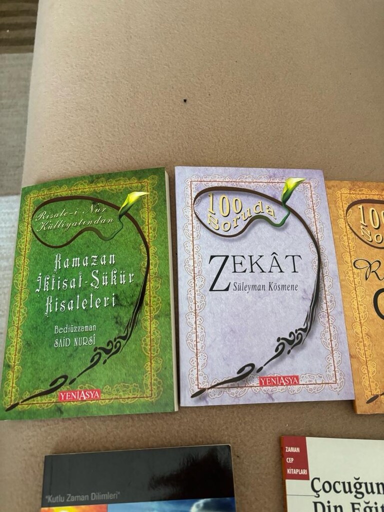 7 parça çeşitli din kitapları - 5